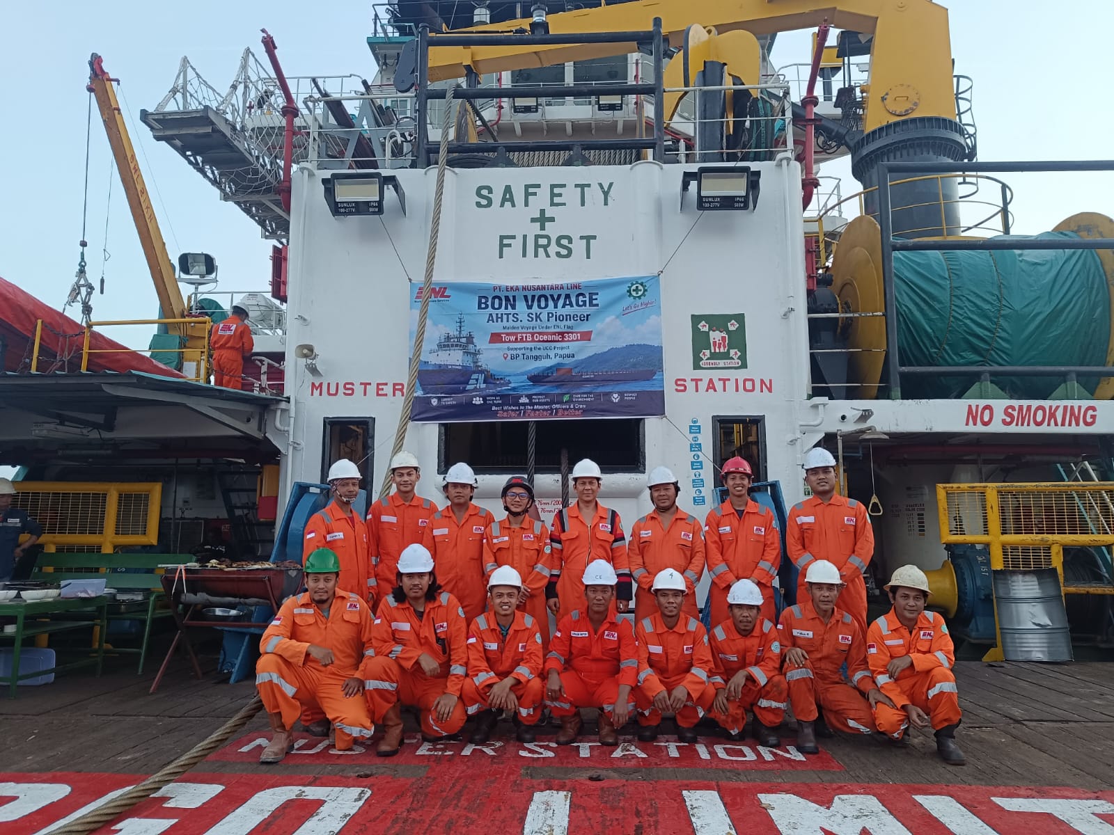 Ceremony of Event Sailway SK Pioneer with Maiden Voyage under ENL Flag Towing Barge Oceanic 3301 to UCC Project BP Tangguh