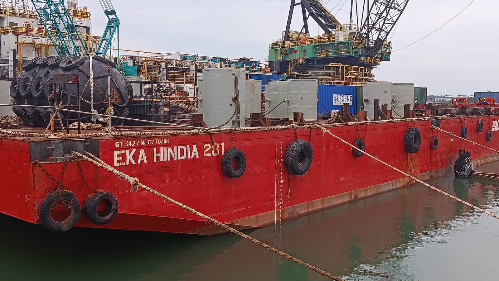 Eka Hindia 281